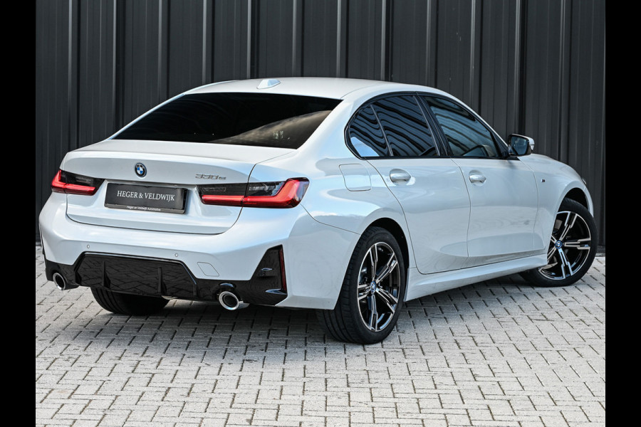 BMW 3-serie 330e | M-SPORT | SPORT SEATS | AMBIANCE INTERIEUR | ACTIVE CRUISE | DAB+ | HIFI SOUND | SHADOW-LINE | TREKHAAK | STUURVERWARMING BMW 3-serie 330e | M-SPORT | SPORT SEATS | AMBIANCE INTERIEUR | ACTIVE CRUISE | DAB+ | HIFI SOUND | SHADOW-LINE | TREKHAAK | STUURVERWARMING
