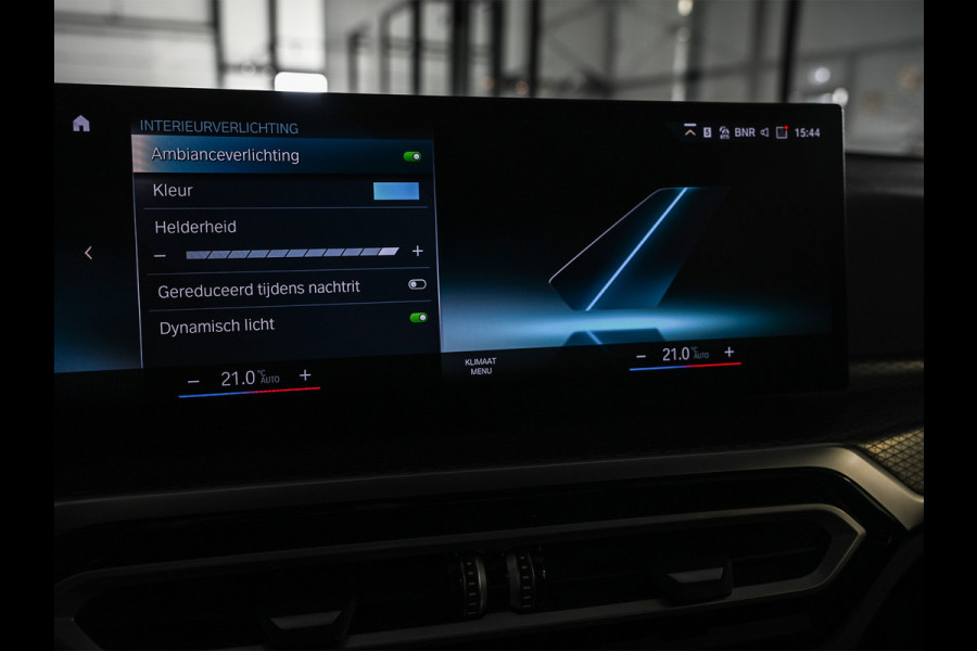 BMW 3-serie 330e | M-SPORT | SPORT SEATS | AMBIANCE INTERIEUR | ACTIVE CRUISE | DAB+ | HIFI SOUND | SHADOW-LINE | TREKHAAK | STUURVERWARMING BMW 3-serie 330e | M-SPORT | SPORT SEATS | AMBIANCE INTERIEUR | ACTIVE CRUISE | DAB+ | HIFI SOUND | SHADOW-LINE | TREKHAAK | STUURVERWARMING