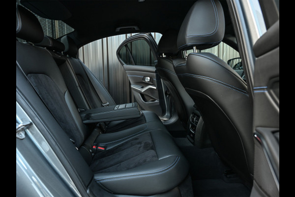 BMW 3-serie 330e | M-SPORT | SPORT SEATS | AMBIANCE INTERIEUR | ACTIVE CRUISE | DAB+ | HIFI SOUND | SHADOW-LINE | TREKHAAK | STUURVERWARMING BMW 3-serie 330e | M-SPORT | SPORT SEATS | AMBIANCE INTERIEUR | ACTIVE CRUISE | DAB+ | HIFI SOUND | SHADOW-LINE | TREKHAAK | STUURVERWARMING