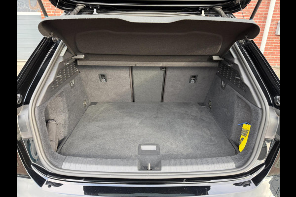 Audi A3 SPORTBACK 35 TFSI AUT LED ACC Leder Carplay Camera Audi A3 SPORTBACK 35 TFSI AUT LED ACC Leder Carplay Camera