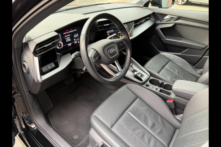 Audi A3 SPORTBACK 35 TFSI AUT LED ACC Leder Carplay Camera Audi A3 SPORTBACK 35 TFSI AUT LED ACC Leder Carplay Camera