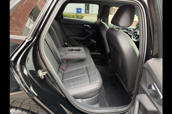 Audi A3 SPORTBACK 35 TFSI AUT LED ACC Leder Carplay Camera Audi A3 SPORTBACK 35 TFSI AUT LED ACC Leder Carplay Camera