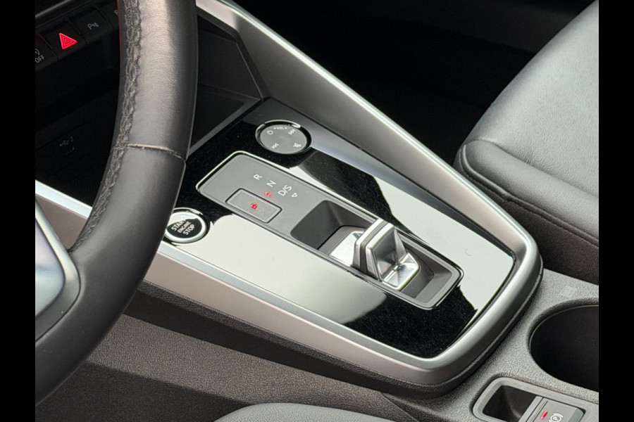 Audi A3 SPORTBACK 35 TFSI AUT LED ACC Leder Carplay Camera Audi A3 SPORTBACK 35 TFSI AUT LED ACC Leder Carplay Camera