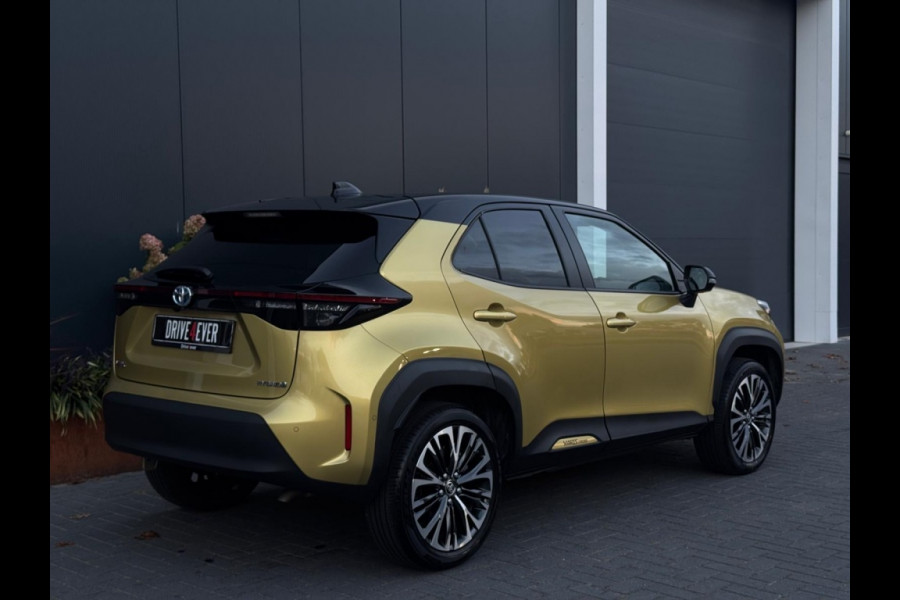 Toyota Yaris Cross 1.5 Hybrid Dynamic FULL NAVI CAMERA PDC LEDER SPORTVELGEN Toyota Yaris Cross 1.5 Hybrid Dynamic FULL NAVI CAMERA PDC LEDER SPORTVELGEN