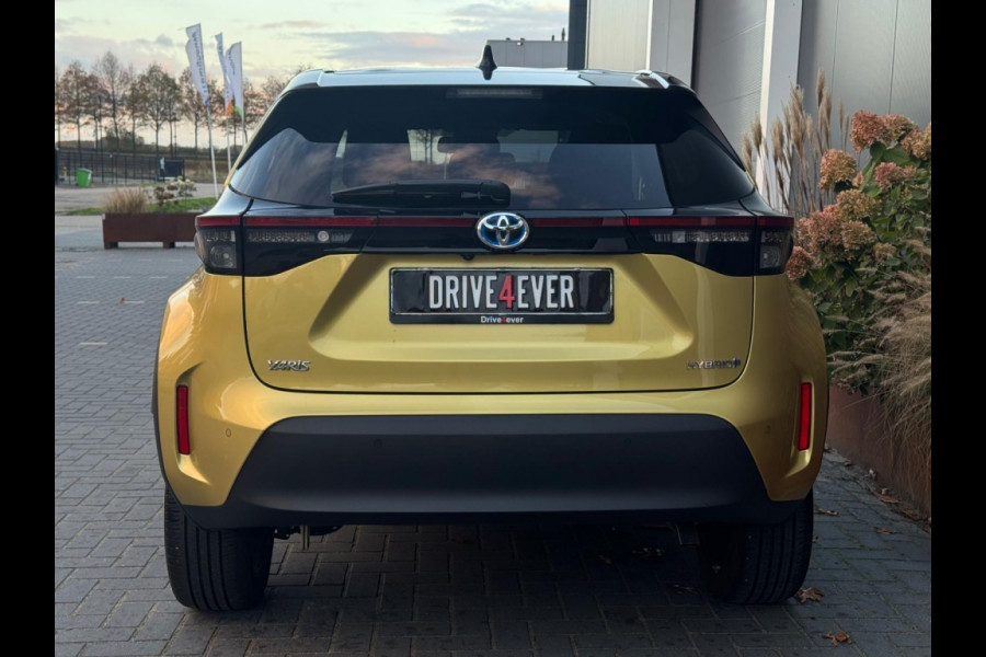 Toyota Yaris Cross 1.5 Hybrid Dynamic FULL NAVI CAMERA PDC LEDER SPORTVELGEN Toyota Yaris Cross 1.5 Hybrid Dynamic FULL NAVI CAMERA PDC LEDER SPORTVELGEN