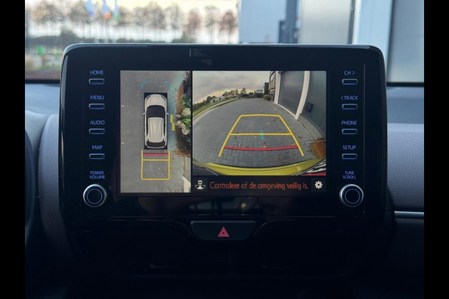 Toyota Yaris Cross 1.5 Hybrid Dynamic FULL NAVI CAMERA PDC LEDER SPORTVELGEN Toyota Yaris Cross 1.5 Hybrid Dynamic FULL NAVI CAMERA PDC LEDER SPORTVELGEN