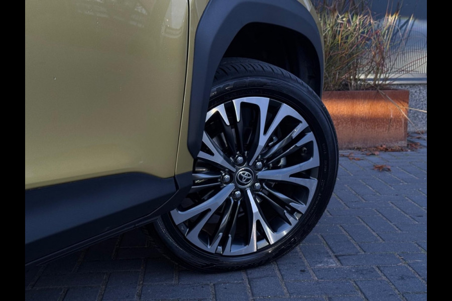 Toyota Yaris Cross 1.5 Hybrid Dynamic FULL NAVI CAMERA PDC LEDER SPORTVELGEN Toyota Yaris Cross 1.5 Hybrid Dynamic FULL NAVI CAMERA PDC LEDER SPORTVELGEN