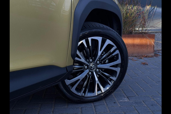 Toyota Yaris Cross 1.5 Hybrid Dynamic FULL NAVI CAMERA PDC LEDER SPORTVELGEN Toyota Yaris Cross 1.5 Hybrid Dynamic FULL NAVI CAMERA PDC LEDER SPORTVELGEN
