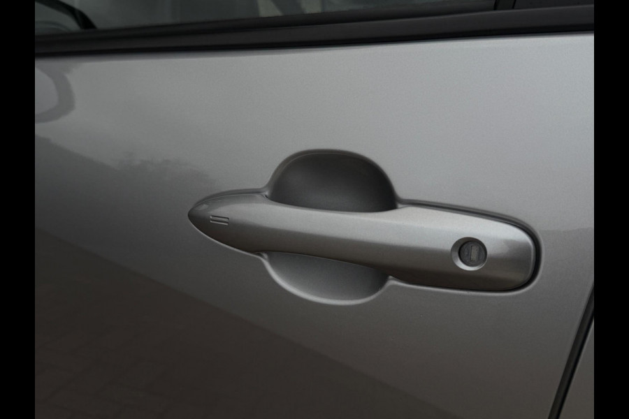 Toyota Yaris 1.5 Hybrid Dynamic CarPlay Camera