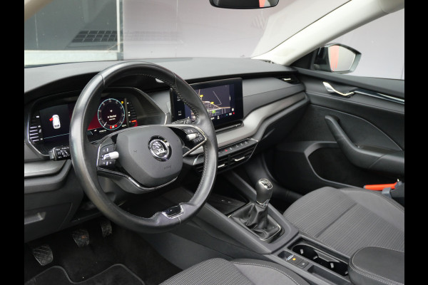 Škoda Octavia Combi 1.0 TSI BUSINESS | PANORAMA | DIGI DASH | LED | TREKHAAK | DEALER O-H!! Škoda Octavia Combi 1.0 TSI BUSINESS | PANORAMA | DIGI DASH | LED | TREKHAAK | DEALER O-H!!