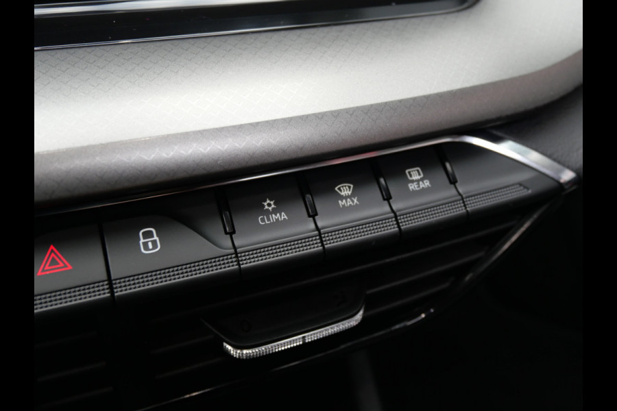 Škoda Octavia Combi 1.0 TSI BUSINESS | PANORAMA | DIGI DASH | LED | TREKHAAK | DEALER O-H!! Škoda Octavia Combi 1.0 TSI BUSINESS | PANORAMA | DIGI DASH | LED | TREKHAAK | DEALER O-H!!