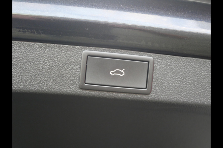 Škoda Octavia Combi 1.0 TSI BUSINESS | PANORAMA | DIGI DASH | LED | TREKHAAK | DEALER O-H!! Škoda Octavia Combi 1.0 TSI BUSINESS | PANORAMA | DIGI DASH | LED | TREKHAAK | DEALER O-H!!