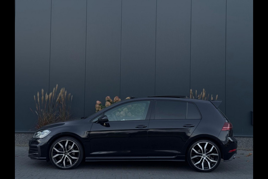 Volkswagen Golf 2.0 TDI GTD FULL PANO NAVI CAMERA APPLE CARPLAY SPORTVELGEN Volkswagen Golf 2.0 TDI GTD FULL PANO NAVI CAMERA APPLE CARPLAY SPORTVELGEN