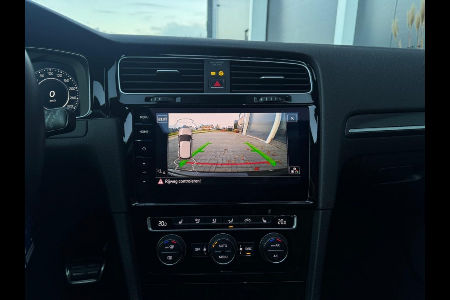 Volkswagen Golf 2.0 TDI GTD FULL PANO NAVI CAMERA APPLE CARPLAY SPORTVELGEN Volkswagen Golf 2.0 TDI GTD FULL PANO NAVI CAMERA APPLE CARPLAY SPORTVELGEN