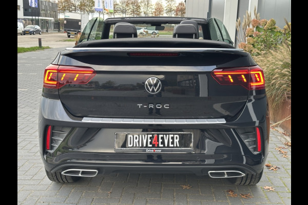 Volkswagen T-Roc Cabrio 1.5 TSI R-Line M2023 TREKHAAK CAMERA NAVI APPLE CARPLAY Volkswagen T-Roc Cabrio 1.5 TSI R-Line M2023 TREKHAAK CAMERA NAVI APPLE CARPLAY