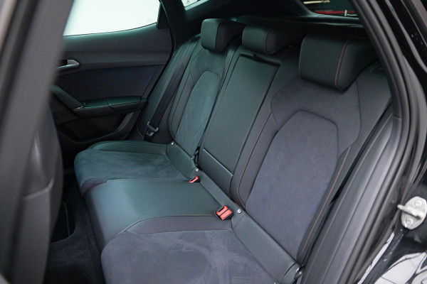 CUPRA Formentor 1.5 TSI Business Edition Plus |Pano|Memory|Senheiser|Camera|Dodehoek| CUPRA Formentor 1.5 TSI Business Edition Plus |Pano|Memory|Senheiser|Camera|Dodehoek|