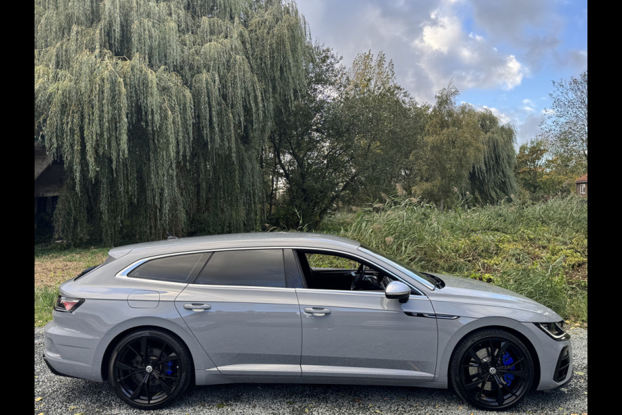 Volkswagen Arteon R Shooting Brake 4Motion 2.0 TSI 320PK R-SPORT NAVI/LEDER/VIRTUAL Volkswagen Arteon R Shooting Brake 4Motion 2.0 TSI 320PK R-SPORT NAVI/LEDER/VIRTUAL
