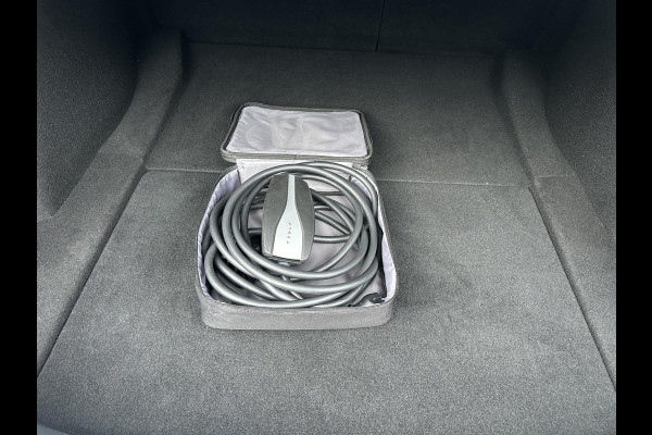Tesla Model 3 Standard RWD Plus 60 kWh WARMTEPOMP| TESLA GARANTIE VOLLEDIG T/M 06-2027/80.000KM | AANDRIJFLIJN EN ACCU T/M 06-2031/192.000KM| Tesla Model 3 Standard RWD Plus 60 kWh WARMTEPOMP| TESLA GARANTIE VOLLEDIG T/M 06-2027/80.000KM | AANDRIJFLIJN EN ACCU T/M 06-2031/192.000KM|