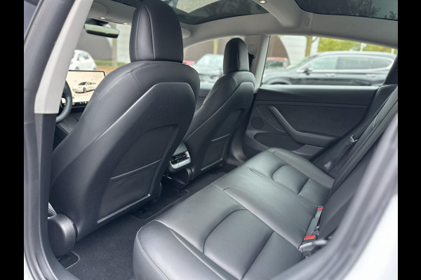 Tesla Model 3 Standard RWD Plus 60 kWh WARMTEPOMP| TESLA GARANTIE VOLLEDIG T/M 06-2027/80.000KM | AANDRIJFLIJN EN ACCU T/M 06-2031/192.000KM| Tesla Model 3 Standard RWD Plus 60 kWh WARMTEPOMP| TESLA GARANTIE VOLLEDIG T/M 06-2027/80.000KM | AANDRIJFLIJN EN ACCU T/M 06-2031/192.000KM|