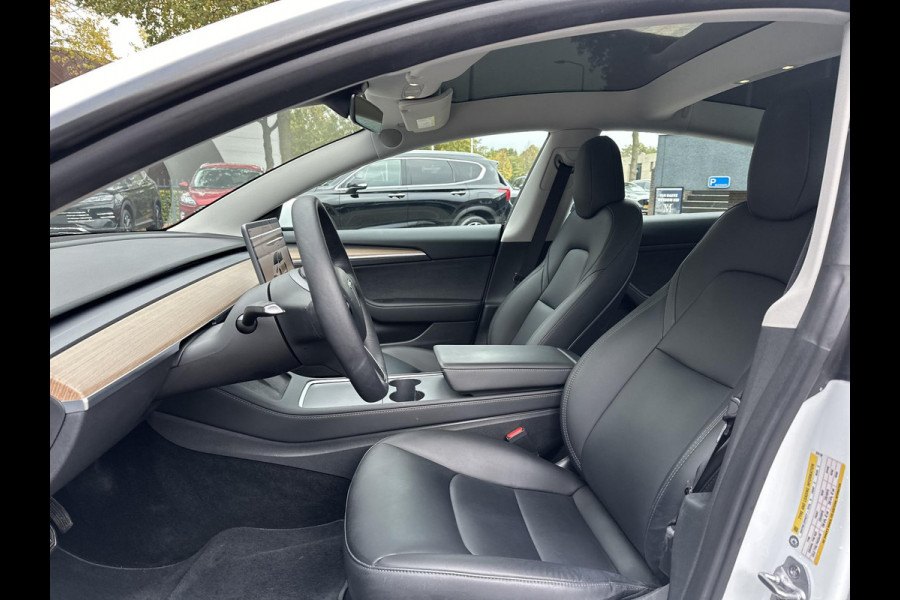 Tesla Model 3 Standard RWD Plus 60 kWh WARMTEPOMP| TESLA GARANTIE VOLLEDIG T/M 06-2027/80.000KM | AANDRIJFLIJN EN ACCU T/M 06-2031/192.000KM| Tesla Model 3 Standard RWD Plus 60 kWh WARMTEPOMP| TESLA GARANTIE VOLLEDIG T/M 06-2027/80.000KM | AANDRIJFLIJN EN ACCU T/M 06-2031/192.000KM|