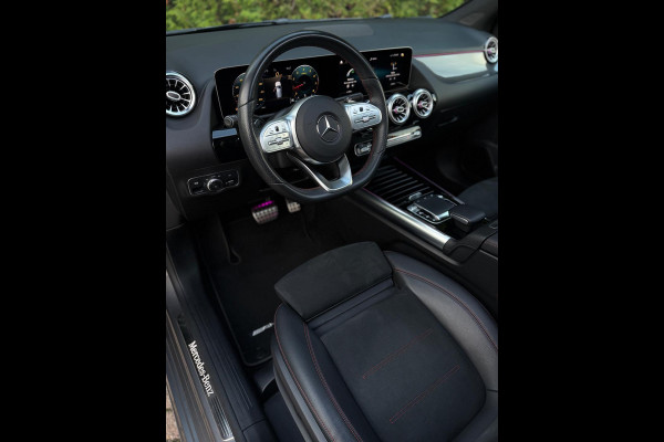 Mercedes-Benz B-Klasse B200 AMG Line Premium Plus