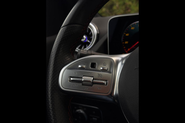 Mercedes-Benz B-Klasse B200 AMG Line Premium Plus