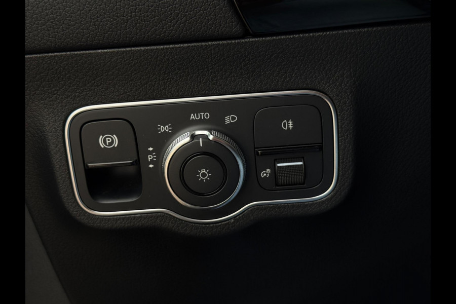 Mercedes-Benz B-Klasse B200 AMG Line Premium Plus