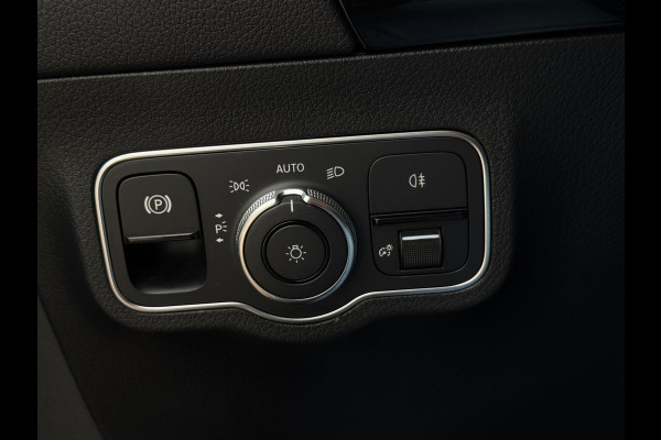 Mercedes-Benz B-Klasse B200 AMG Line Premium Plus