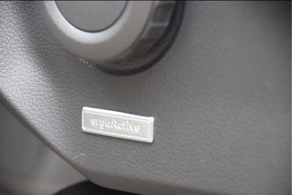 Volkswagen Crafter 35 2.0 TDI L3H2 177PK AUT. LED, TREKHAAK, LEDER, ADAPT. CRUISE, CAMERA, STUUR VERWARMING, VOORRUIT VERWARMING, GLASSLOOK, NL AUT Volkswagen Crafter 35 2.0 TDI L3H2 177PK AUT. LED, TREKHAAK, LEDER, ADAPT. CRUISE, CAMERA, STUUR VERWARMING, VOORRUIT VERWARMING, GLASSLOOK, NL AUT