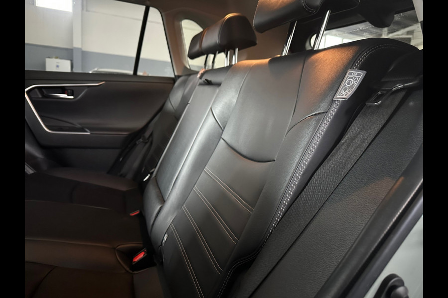 Toyota RAV4 2.5 Hybrid Executive 360 cam / Pano/ Leer/