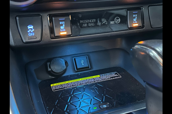 Toyota RAV4 2.5 Hybrid Executive 360 cam / Pano/ Leer/