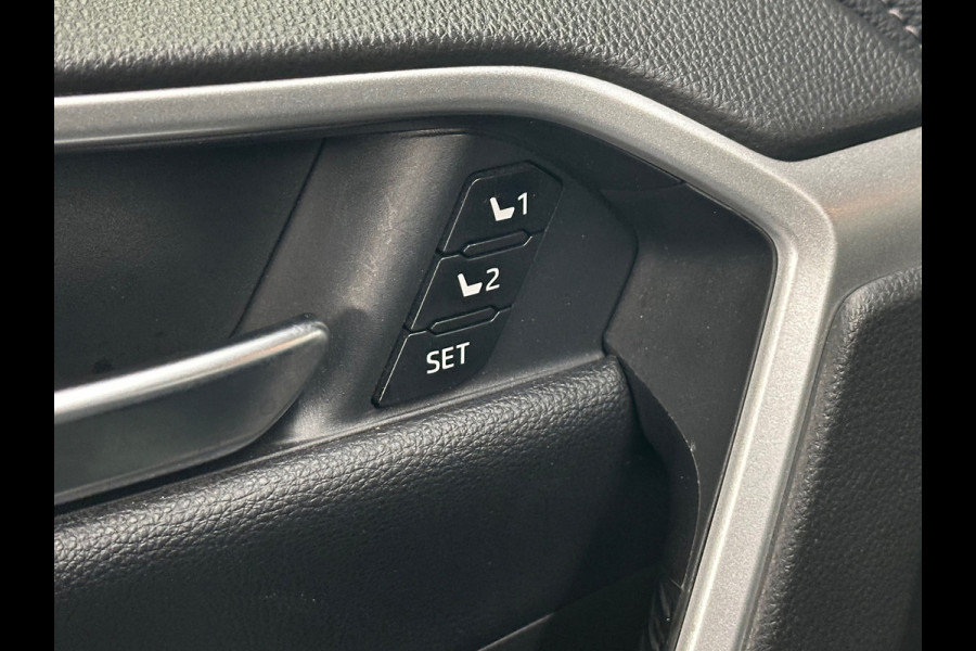 Toyota RAV4 2.5 Hybrid Executive 360 cam / Pano/ Leer/