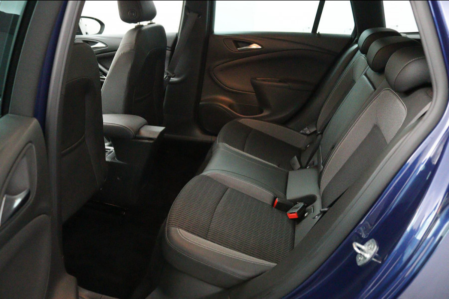 Opel Astra Sports Tourer 1.2 Elegance*NAVI*ECC*CRUISE*HAAK*CAMERA*CARPLAY* Opel Astra Sports Tourer 1.2 Elegance*NAVI*ECC*CRUISE*HAAK*CAMERA*CARPLAY*