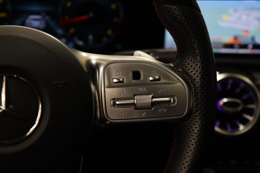 Mercedes-Benz A-Klasse 200 AMG PANO/NAP/MEMORY/KEYLES/BURM/CAM/VOL Mercedes-Benz A-Klasse 200 AMG PANO/NAP/MEMORY/KEYLES/BURM/CAM/VOL