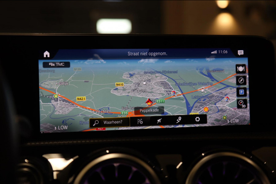 Mercedes-Benz A-Klasse 200 AMG PANO/NAP/MEMORY/KEYLES/BURM/CAM/VOL Mercedes-Benz A-Klasse 200 AMG PANO/NAP/MEMORY/KEYLES/BURM/CAM/VOL