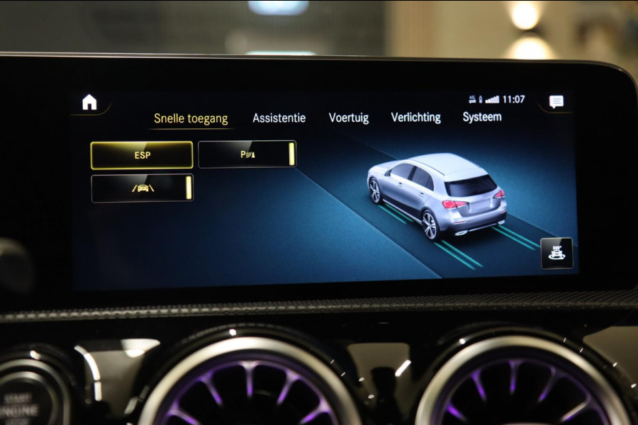 Mercedes-Benz A-Klasse 200 AMG PANO/NAP/MEMORY/KEYLES/BURM/CAM/VOL Mercedes-Benz A-Klasse 200 AMG PANO/NAP/MEMORY/KEYLES/BURM/CAM/VOL