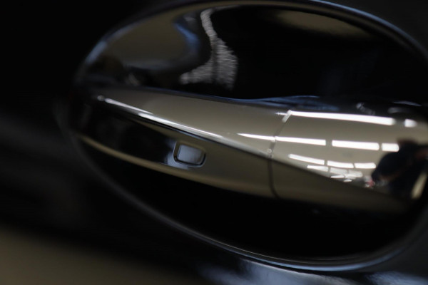 Mercedes-Benz A-Klasse 200 AMG PANO/NAP/MEMORY/KEYLES/BURM/CAM/VOL Mercedes-Benz A-Klasse 200 AMG PANO/NAP/MEMORY/KEYLES/BURM/CAM/VOL