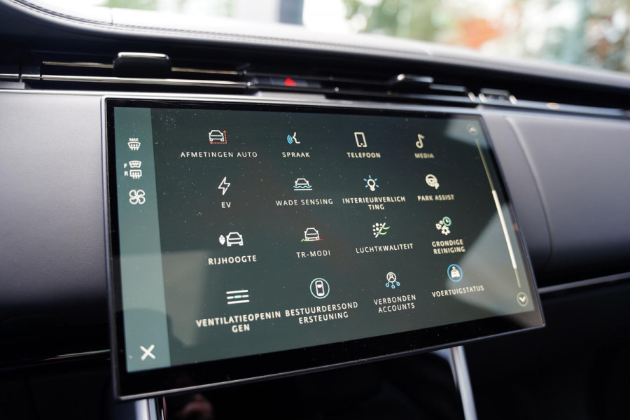 Land Rover Range Rover P 550 E Autobiography 23 Inch Meridian Signature Land Rover Range Rover P 550 E Autobiography 23 Inch Meridian Signature