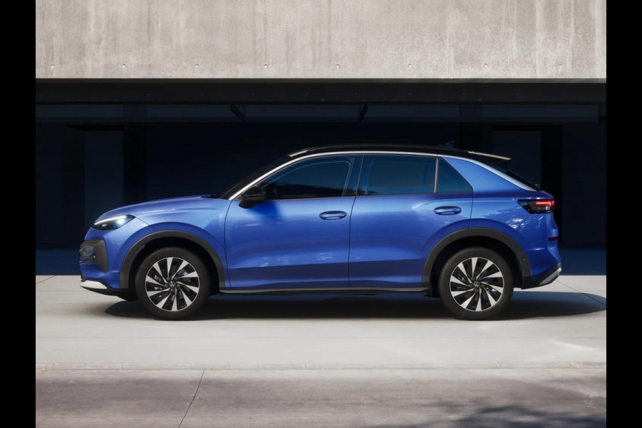 Volkswagen T-Roc Life First Edition 1.5 eTSI 85 kW / 116 PK SUV 7 v | Comfort Pakket | Zwart dak Volkswagen T-Roc Life First Edition 1.5 eTSI 85 kW / 116 PK SUV 7 v | Comfort Pakket | Zwart dak