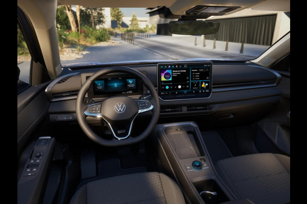 Volkswagen T-Roc Life First Edition 1.5 eTSI 85 kW / 116 PK SUV 7 v | Comfort Pakket | Zwart dak Volkswagen T-Roc Life First Edition 1.5 eTSI 85 kW / 116 PK SUV 7 v | Comfort Pakket | Zwart dak