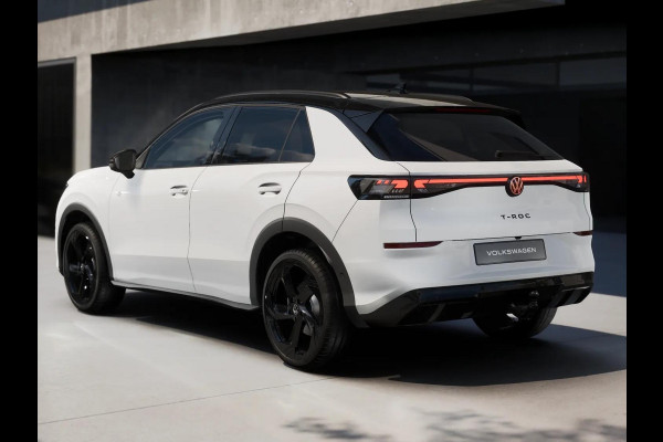 Volkswagen T-Roc R-Line First Edition 1.5 eTSI 110 kW / 150 PK SUV | Panoramaschuif-kanteldak | Assistance Pakket | Trekhaak | Black Style Pakket | Koplampverlichting matrix-led (IQ.LIGHT) | Elek. achterklep | Zwart dak Volkswagen T-Roc R-Line First Edition 1.5 eTSI 110 kW / 150 PK SUV | Panoramaschuif-kanteldak | Assistance Pakket | Trekhaak | Black Style Pakket | Koplampverlichting matrix-led (IQ.LIGHT) | Elek. achterklep | Zwart dak