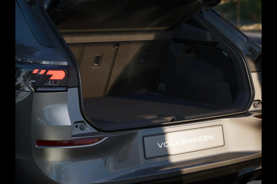 Volkswagen T-Roc R-Line First Edition 1.5 eTSI 110 kW / 150 PK SUV | Panoramaschuif-kanteldak | Assistance Pakket | Trekhaak | Black Style Pakket | Koplampverlichting matrix-led (IQ.LIGHT) | Elek. achterklep | Zwart dak Volkswagen T-Roc R-Line First Edition 1.5 eTSI 110 kW / 150 PK SUV | Panoramaschuif-kanteldak | Assistance Pakket | Trekhaak | Black Style Pakket | Koplampverlichting matrix-led (IQ.LIGHT) | Elek. achterklep | Zwart dak