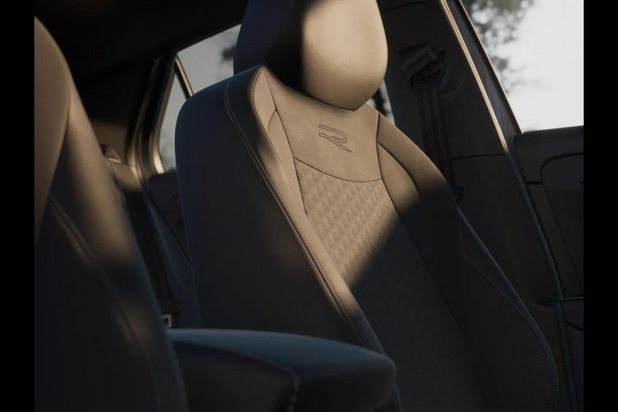 Volkswagen T-Roc R-Line First Edition 1.5 eTSI 110 kW / 150 PK SUV | Panoramaschuif-kanteldak | Assistance Pakket | Trekhaak | Black Style Pakket | Koplampverlichting matrix-led (IQ.LIGHT) | Elek. achterklep | Zwart dak Volkswagen T-Roc R-Line First Edition 1.5 eTSI 110 kW / 150 PK SUV | Panoramaschuif-kanteldak | Assistance Pakket | Trekhaak | Black Style Pakket | Koplampverlichting matrix-led (IQ.LIGHT) | Elek. achterklep | Zwart dak