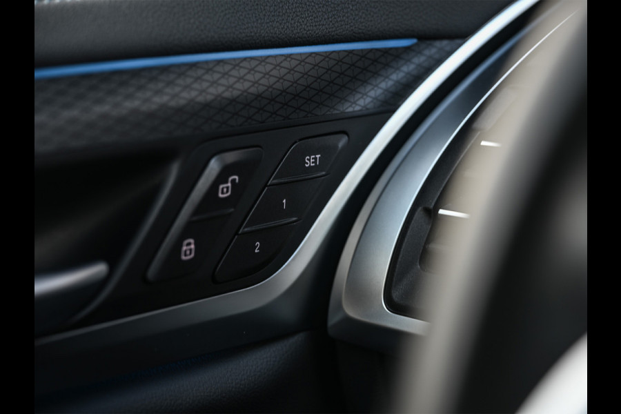 BMW X3 xDrive30e HIGH EXECUTIVE | M-SPORT | PERFORMANCE SEATS | FULL-STYLING | PANORAMADAK | HEAD-UP | HARMAN/KARDON | AMBIANCE INTERIE BMW X3 xDrive30e HIGH EXECUTIVE | M-SPORT | PERFORMANCE SEATS | FULL-STYLING | PANORAMADAK | HEAD-UP | HARMAN/KARDON | AMBIANCE INTERIE