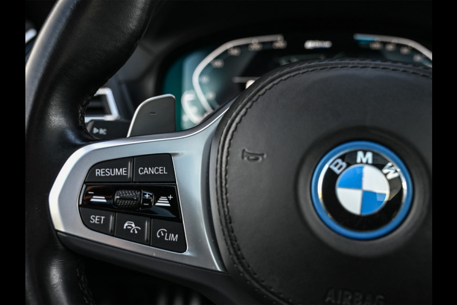 BMW X3 xDrive30e HIGH EXECUTIVE | M-SPORT | PERFORMANCE SEATS | FULL-STYLING | PANORAMADAK | HEAD-UP | HARMAN/KARDON | AMBIANCE INTERIE BMW X3 xDrive30e HIGH EXECUTIVE | M-SPORT | PERFORMANCE SEATS | FULL-STYLING | PANORAMADAK | HEAD-UP | HARMAN/KARDON | AMBIANCE INTERIE