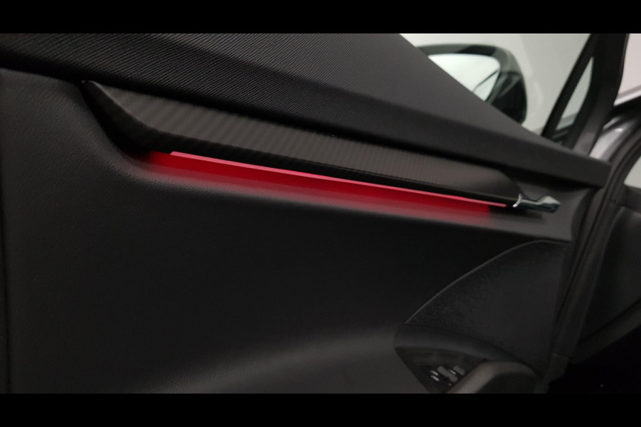 Škoda ENYAQ iV 80 Sportline Navigatie Climate pack LED Extra Getint glas  Lichtmetalen Velgen Škoda ENYAQ iV 80 Sportline Navigatie Climate pack LED Extra Getint glas  Lichtmetalen Velgen