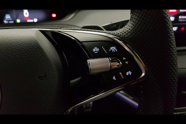 Škoda ENYAQ iV 80 Sportline Navigatie Climate pack LED Extra Getint glas  Lichtmetalen Velgen Škoda ENYAQ iV 80 Sportline Navigatie Climate pack LED Extra Getint glas  Lichtmetalen Velgen