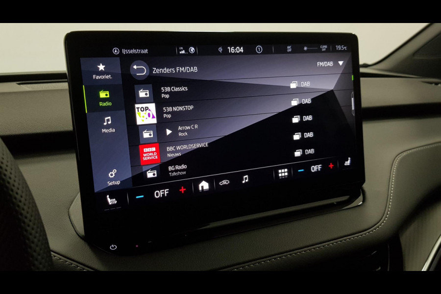 Škoda ENYAQ iV 80 Sportline Navigatie Climate pack LED Extra Getint glas  Lichtmetalen Velgen Škoda ENYAQ iV 80 Sportline Navigatie Climate pack LED Extra Getint glas  Lichtmetalen Velgen