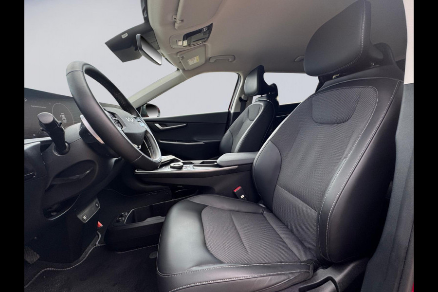 Kia Ev6 Air AUTOMAAT 58 kWh, 1 e eigenaar, SOH 96,3 %, achteruitrijcamera, luxe uitvoering,Origineel Nederlandse auto met nap Kia Ev6 Air AUTOMAAT 58 kWh, 1 e eigenaar, SOH 96,3 %, achteruitrijcamera, luxe uitvoering,Origineel Nederlandse auto met nap