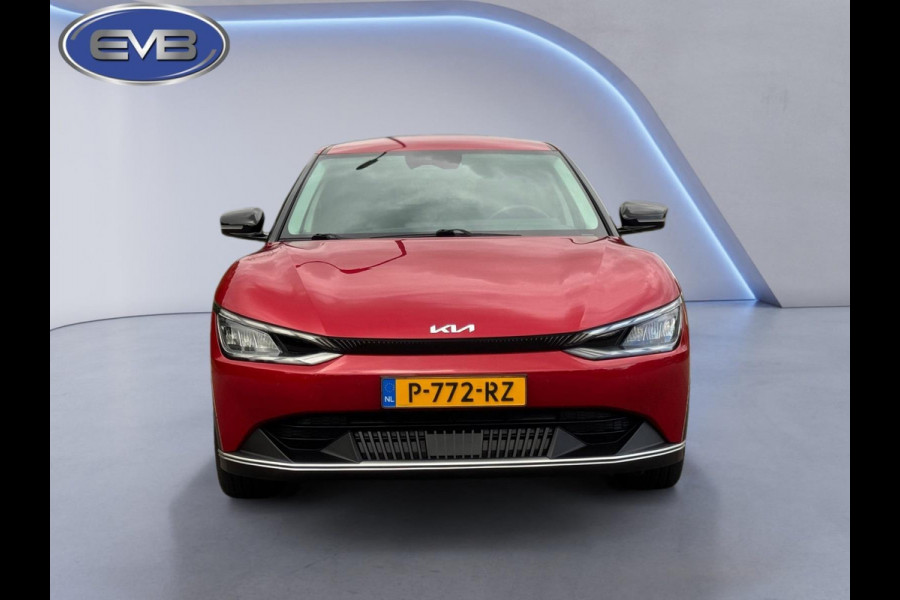 Kia Ev6 Air AUTOMAAT 58 kWh, 1 e eigenaar, SOH 96,3 %, achteruitrijcamera, luxe uitvoering,Origineel Nederlandse auto met nap Kia Ev6 Air AUTOMAAT 58 kWh, 1 e eigenaar, SOH 96,3 %, achteruitrijcamera, luxe uitvoering,Origineel Nederlandse auto met nap